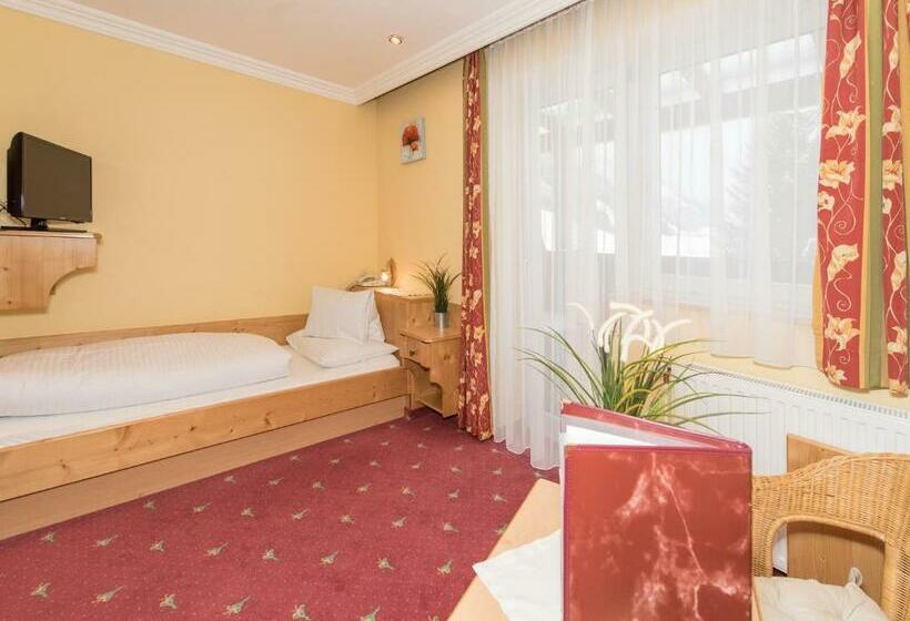 اتاق استاندارد یک تخته با بالکن, Landhaus Montana