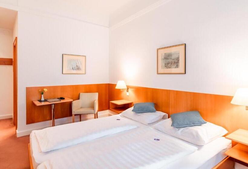 스탠다드 룸, Markgraf