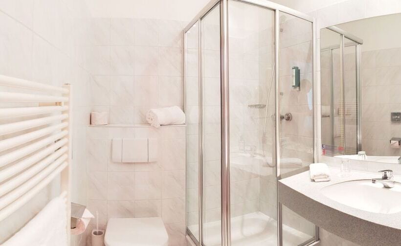 스탠다드 싱글 룸, Markgraf