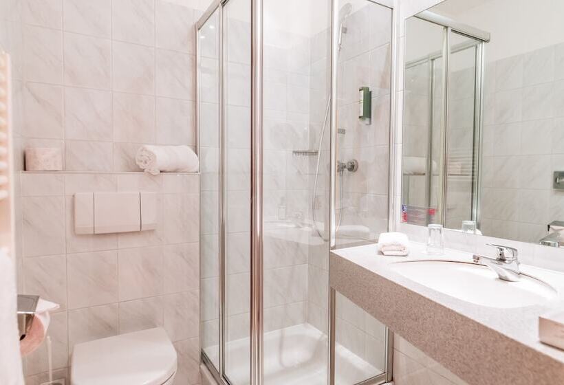 스탠다드 싱글 룸, Markgraf