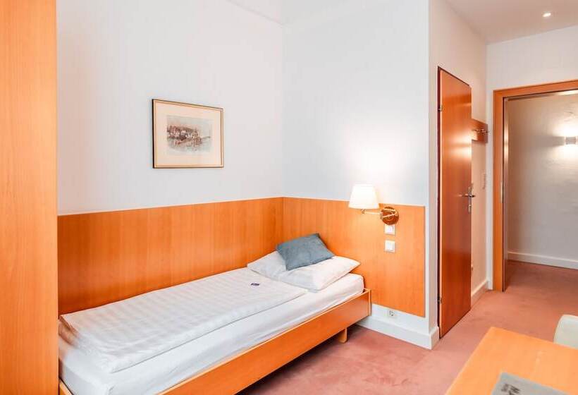 스탠다드 싱글 룸, Markgraf