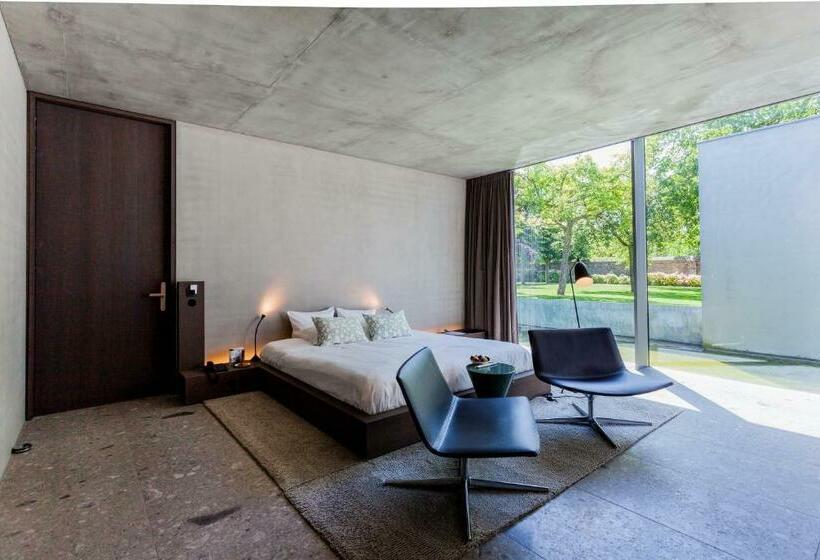 Номер Стандарт, Notarishuys Pure