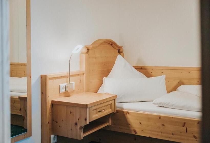 غرفة قياسية فردية, Silberfux