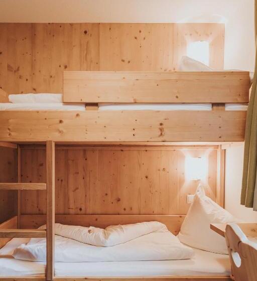 شقة غرفة واحدة ذات إطلالة, Silberfux