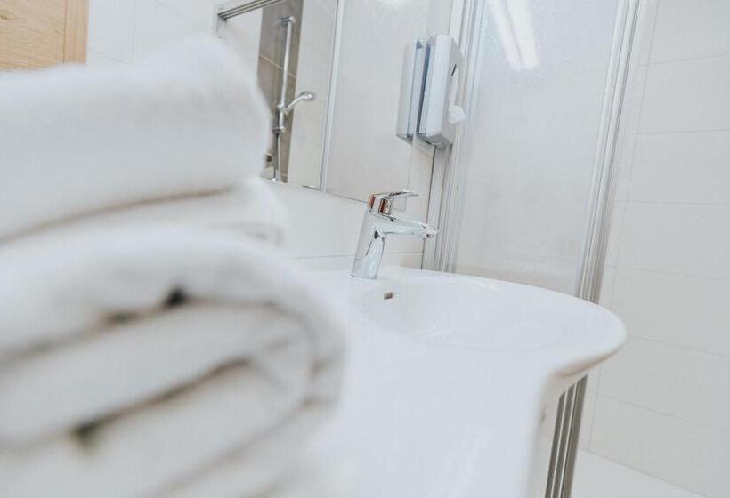 غرفة ديلوكس, Silberfux