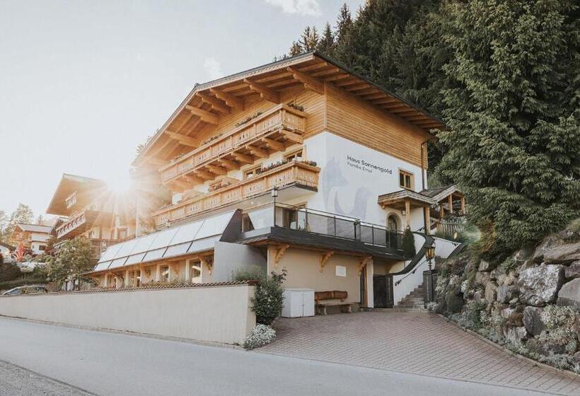 جناح بغرفتي نوم, Silberfux