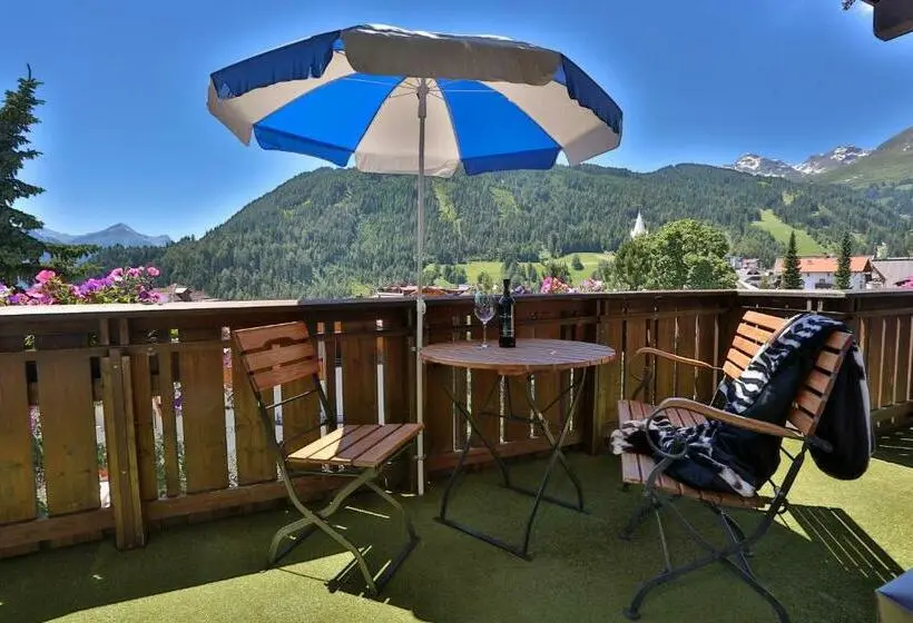 Standard Yhden Hengen Huone, Silvretta