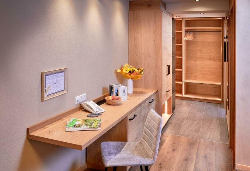 اتاق استاندارد, Tirol