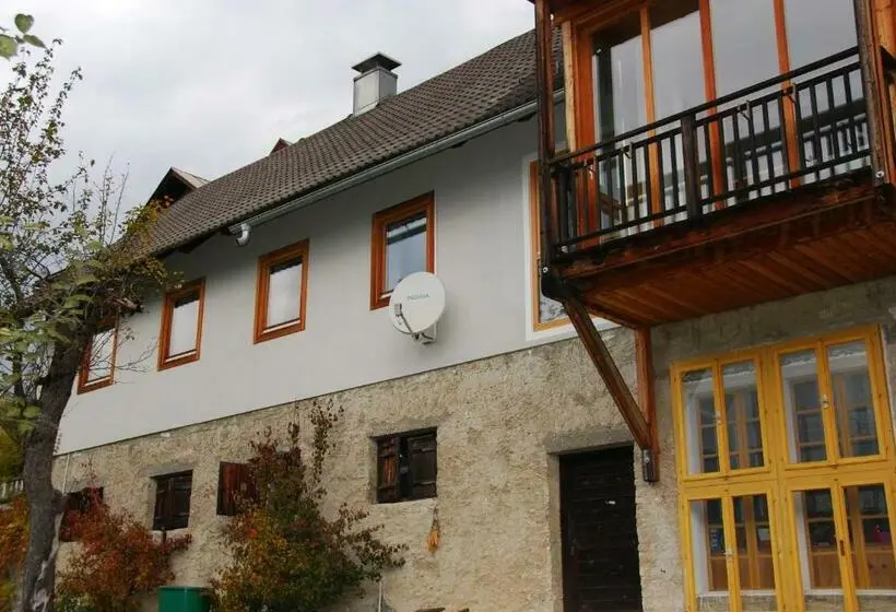 Huoneisto 2 Makuuhuonetta, Villa Blumegg