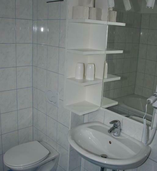 شقة غرفتين, Villa Blumegg