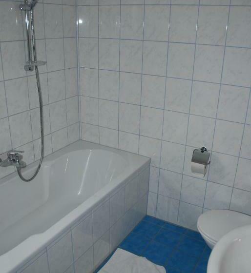 شقة غرفتين, Villa Blumegg