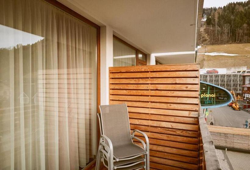 スタンダード４人部屋, Planai By Alpeffect Hotels