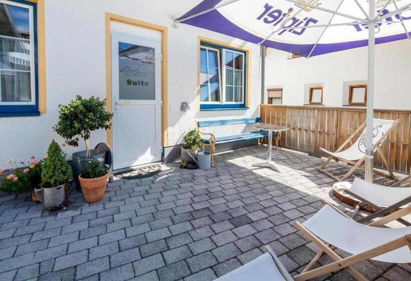 غرفة قياسية ثلاثية حمام مشترك, Rutsche Hostel