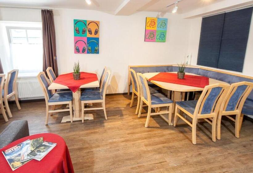 Номер Стандарт Четырехместный Совместный Санузел, Rutsche Hostel