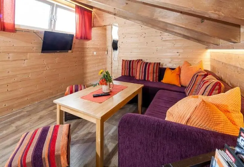 Appartamento 1 Camera da Letto, Rutsche Hostel