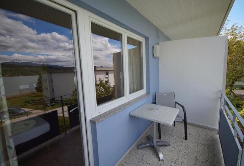 اتاق استاندارد یک نفره, Strandhotel Schabus