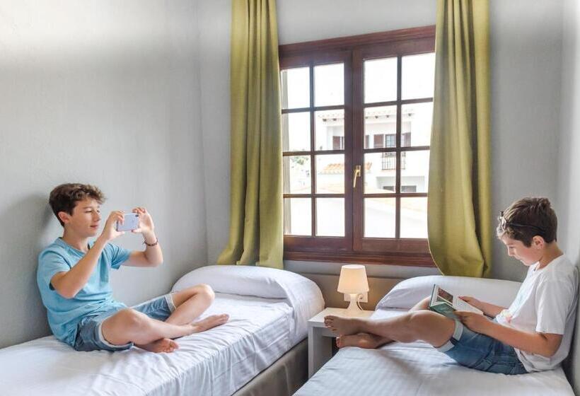 דירת שלושה חדרים, Aparthotel Nelva Resort