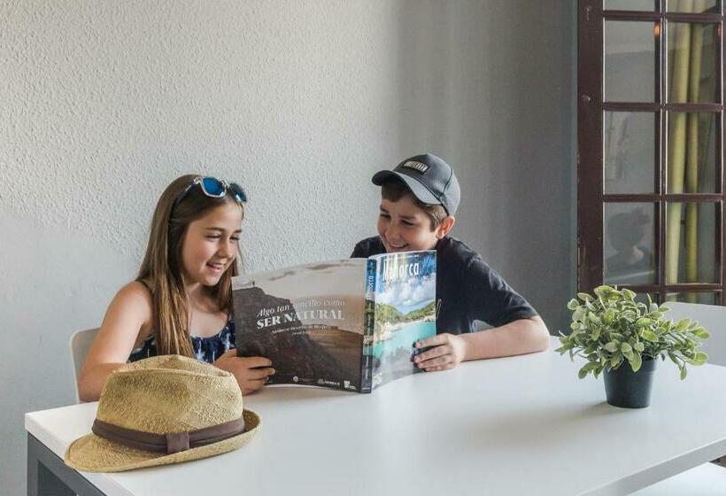 דירת חדר, Aparthotel Nelva Resort