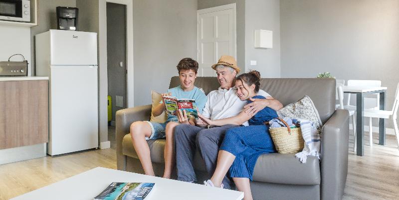 דירת שלושה חדרים, Aparthotel Nelva Resort