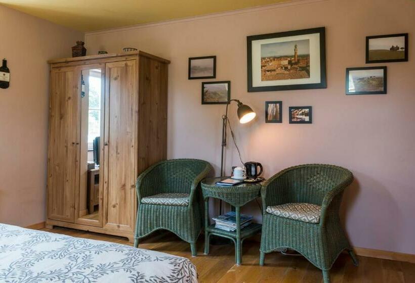 コンフォートルーム, B&b La Clé Du Sud