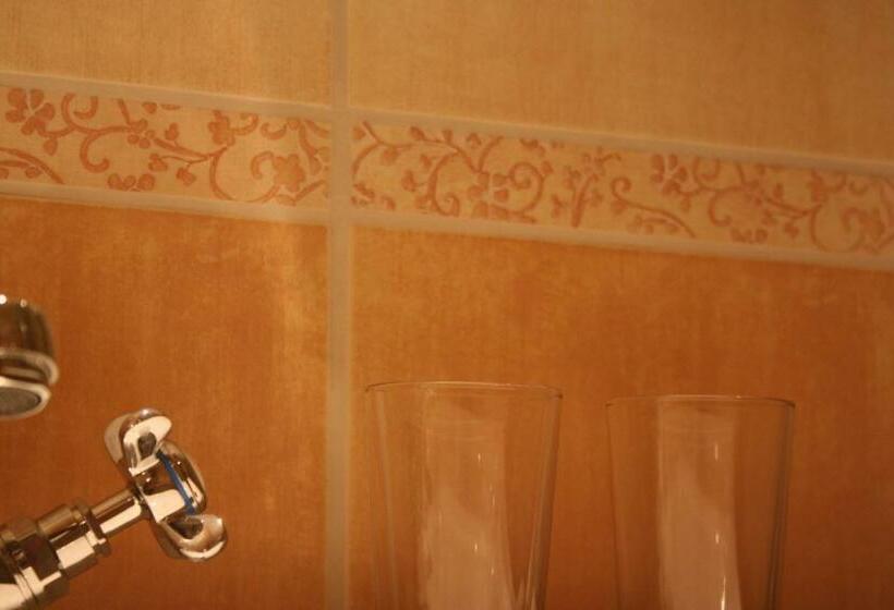 エコノミールーム, B&b La Clé Du Sud