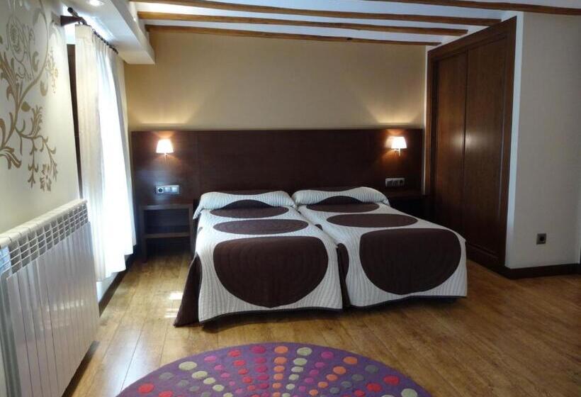 חדר משפחתי, El Molino De Floren