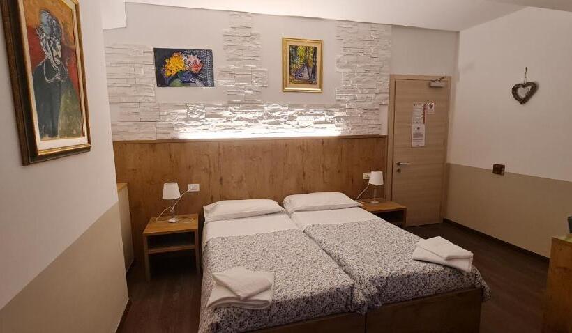 标准三人间, Tarvisio Four Seasons