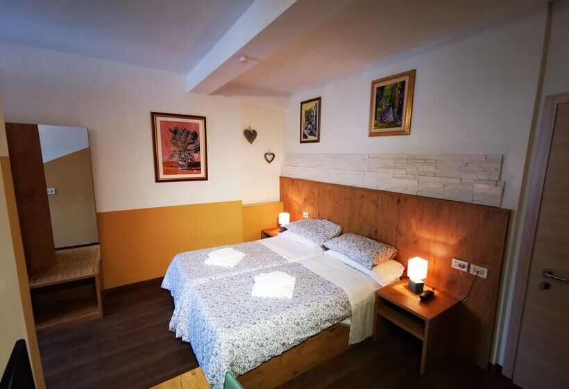 标准三人间, Tarvisio Four Seasons