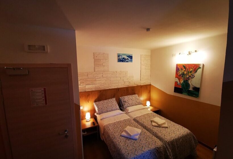 标准三人间, Tarvisio Four Seasons