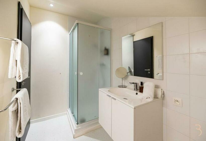 اتاق استاندارد, Battice