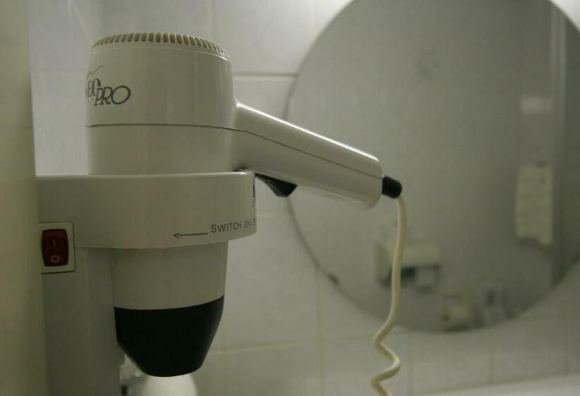 اتاق استاندارد یک نفره, Cajou