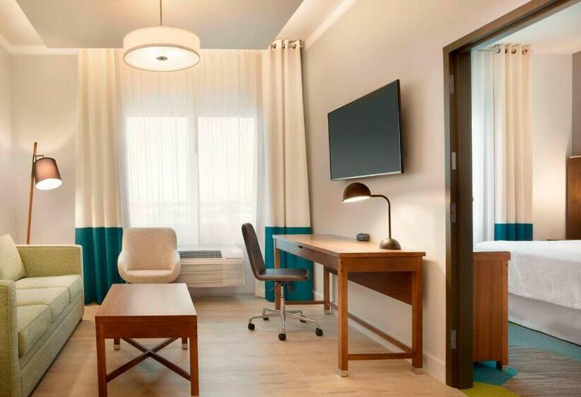 غرفة قياسية سرير كينج, Four Points By Sheraton Miami Airport