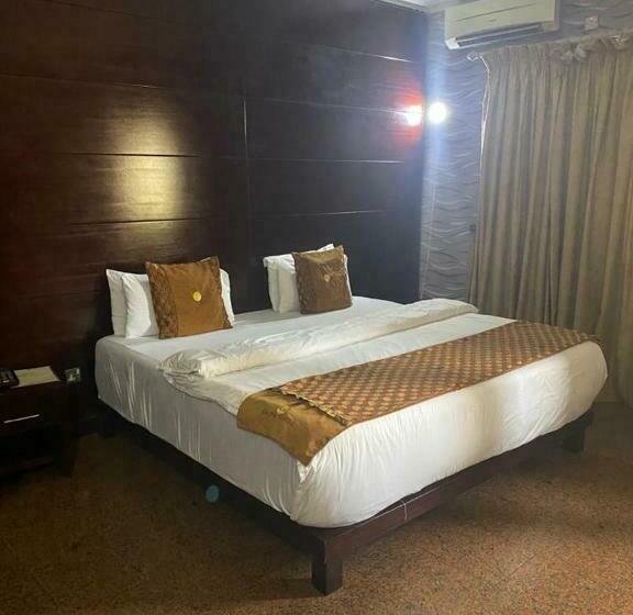 اتاق لوکس, Galpin Suites