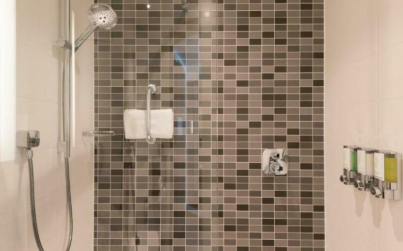 اتاق استاندارد, Hampton By Hilton Hamburg City Centre