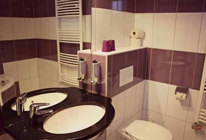 Standard Kolmen Hengen Huone Parveke, Haus Lavendel
