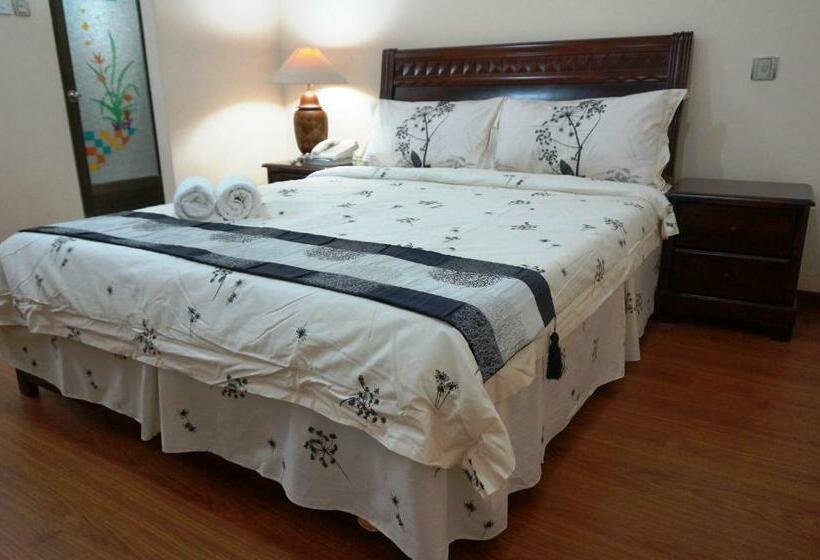 اتاق لوکس, Jeruton