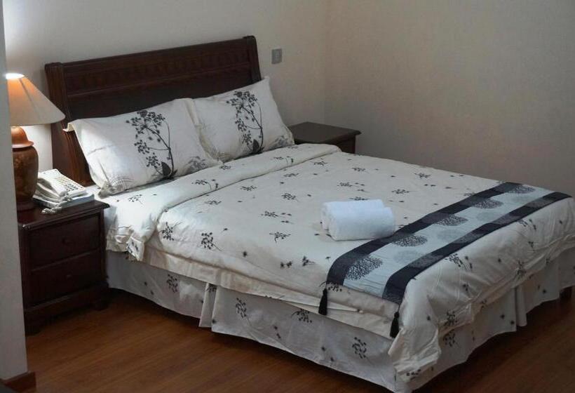 سوییت جونیور, Jeruton