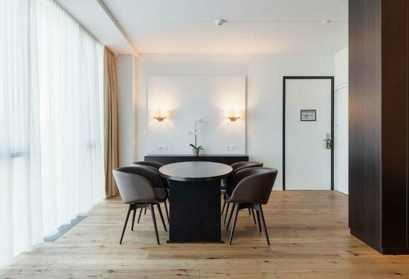 سوئیت کلاسیک, Kommod