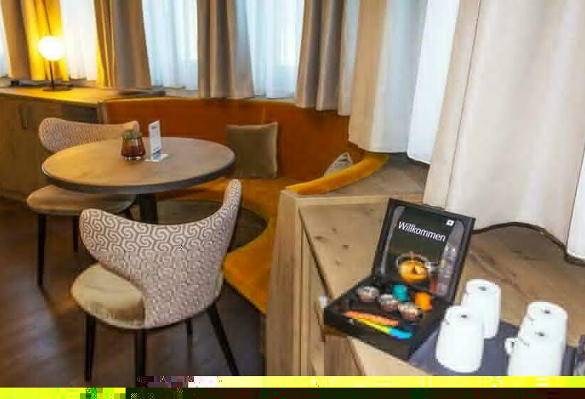 스탠다드 룸 산 전망, Kristall