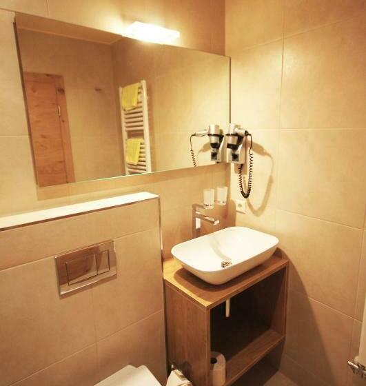 스탠다드 룸 산 전망, Kristall