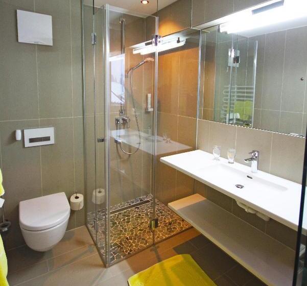 스탠다드 룸 산 전망, Kristall