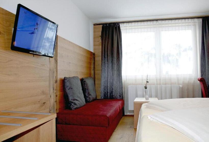 스탠다드 룸 산 전망, Kristall