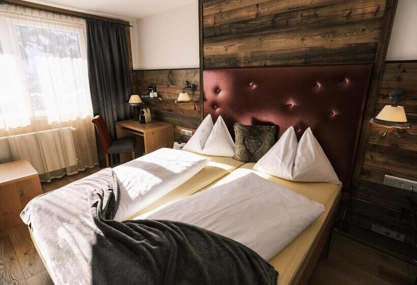 스탠다드 룸 산 전망, Kristall