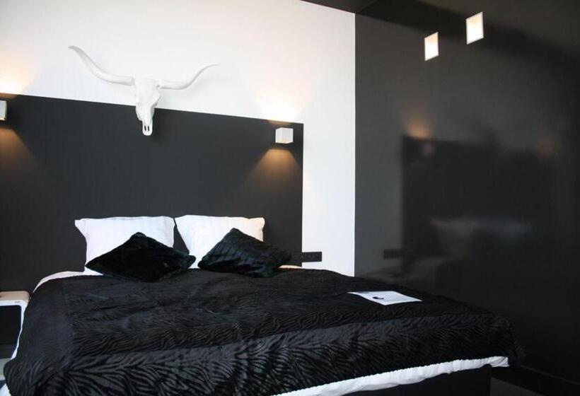 Номер Стандарт, Moon