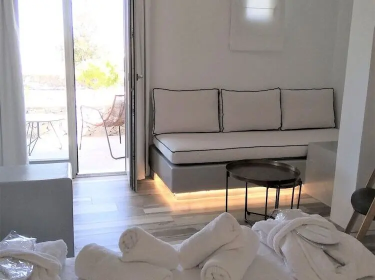 اتاق استاندارد با چشم‌انداز باغ, Osom Resort