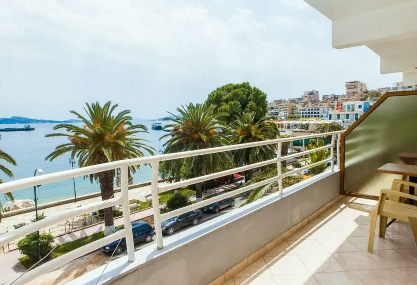 Habitació Quàdruple Estàndard Vista Mar, Pini