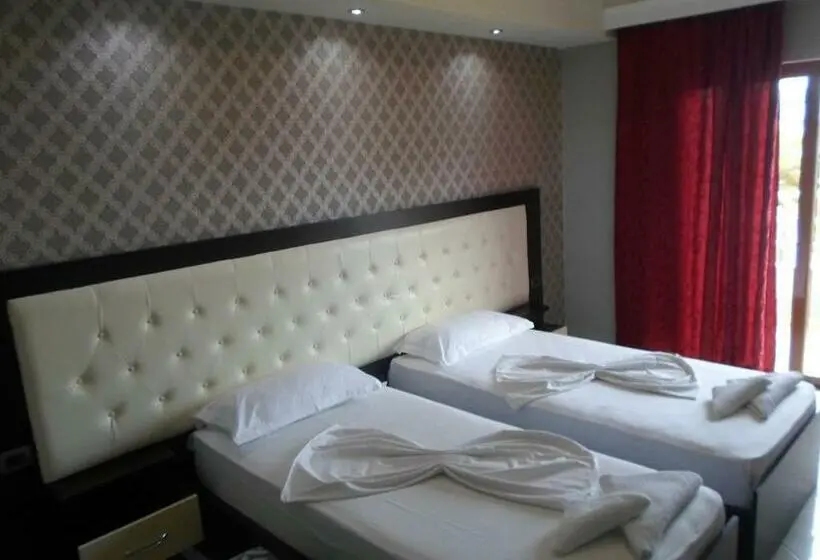 Habitació Estàndard Vista Mar amb Balconada, Pini