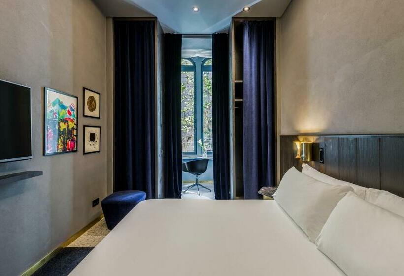 Номер Deluxe, Room Mate Gerard