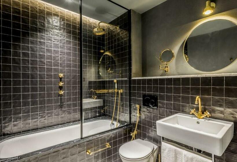 Номер Basic, Room Mate Gerard