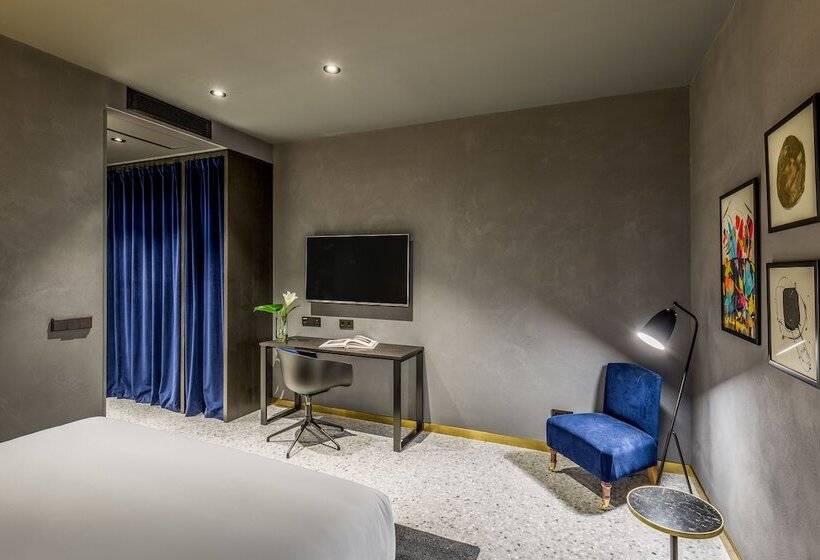 Номер Basic, Room Mate Gerard